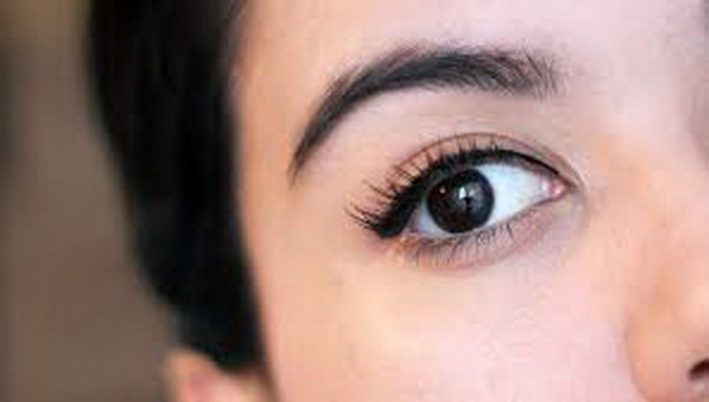 Places to buy eyelashes made from real hair.